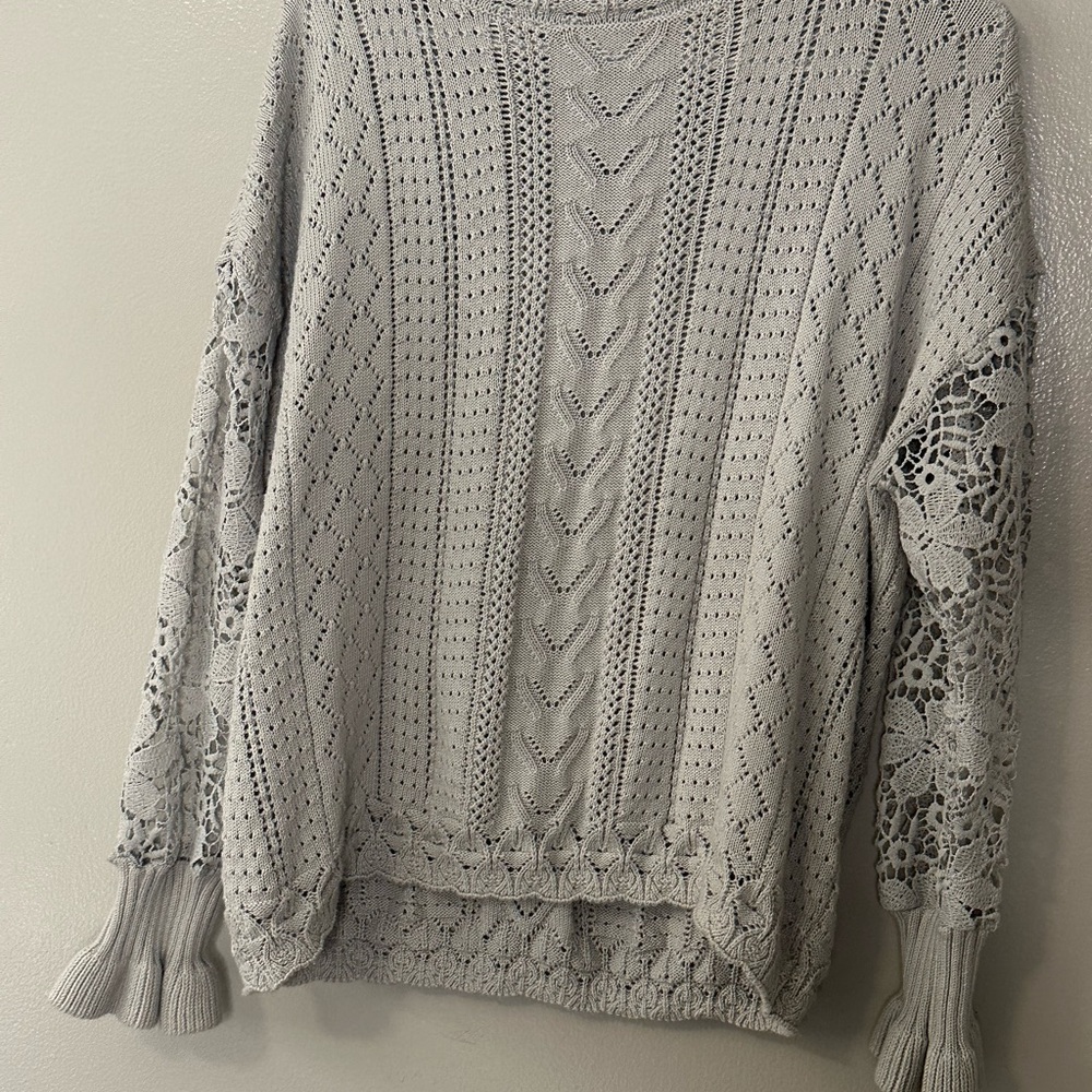 Amazon Gray Crew Neck Sweater with Cable Knit Design